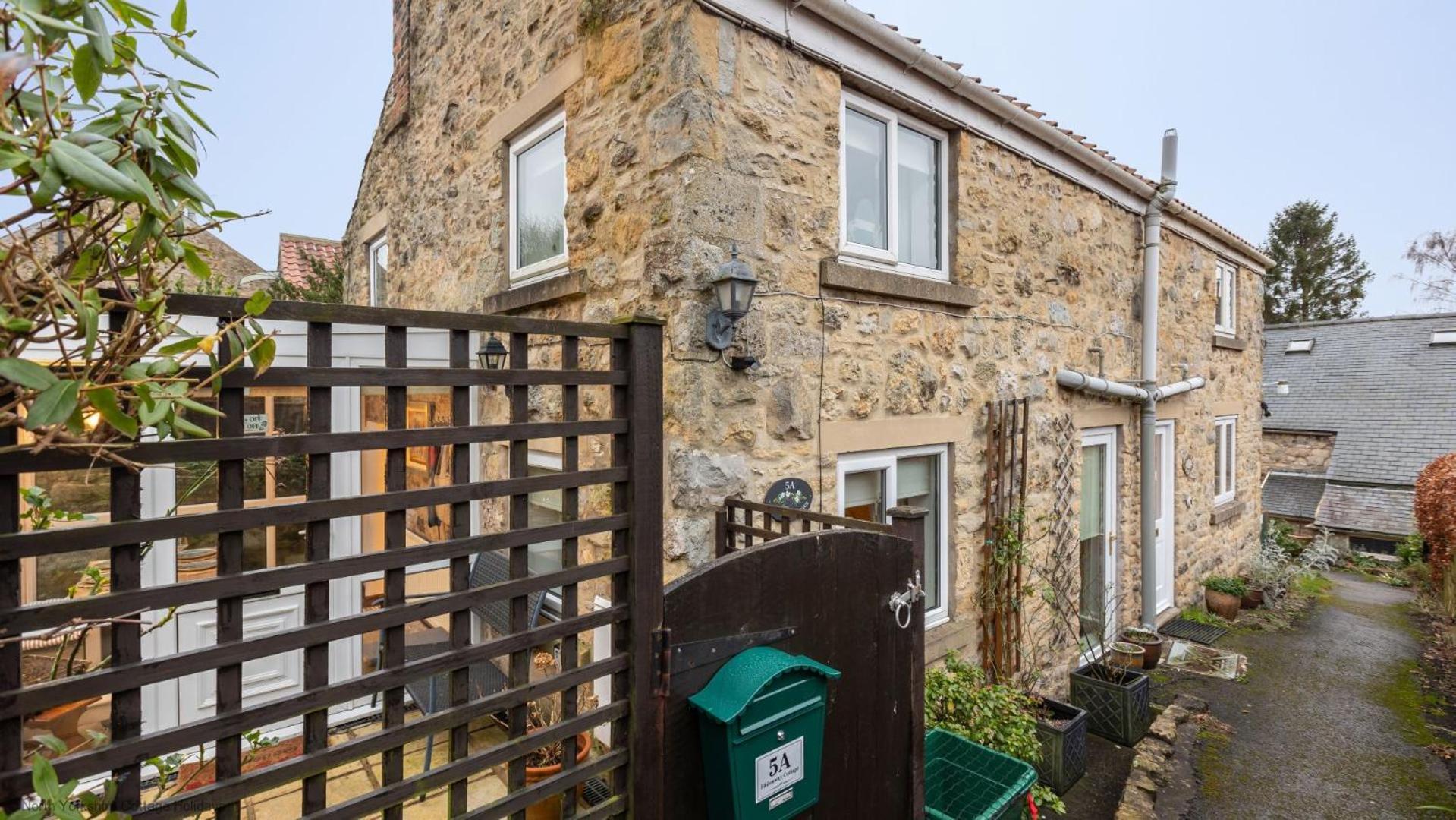 Picturesque Stone Cottage In The Heart Of North Yorkshire Village - Hideaway Cottage Exteriér fotografie